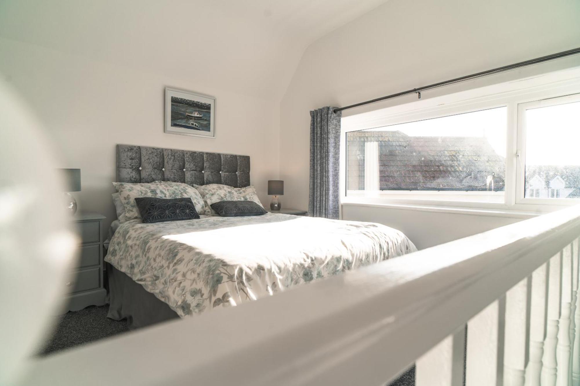 Beachmount Holiday Apartments コルウィン・ベイ エクステリア 写真