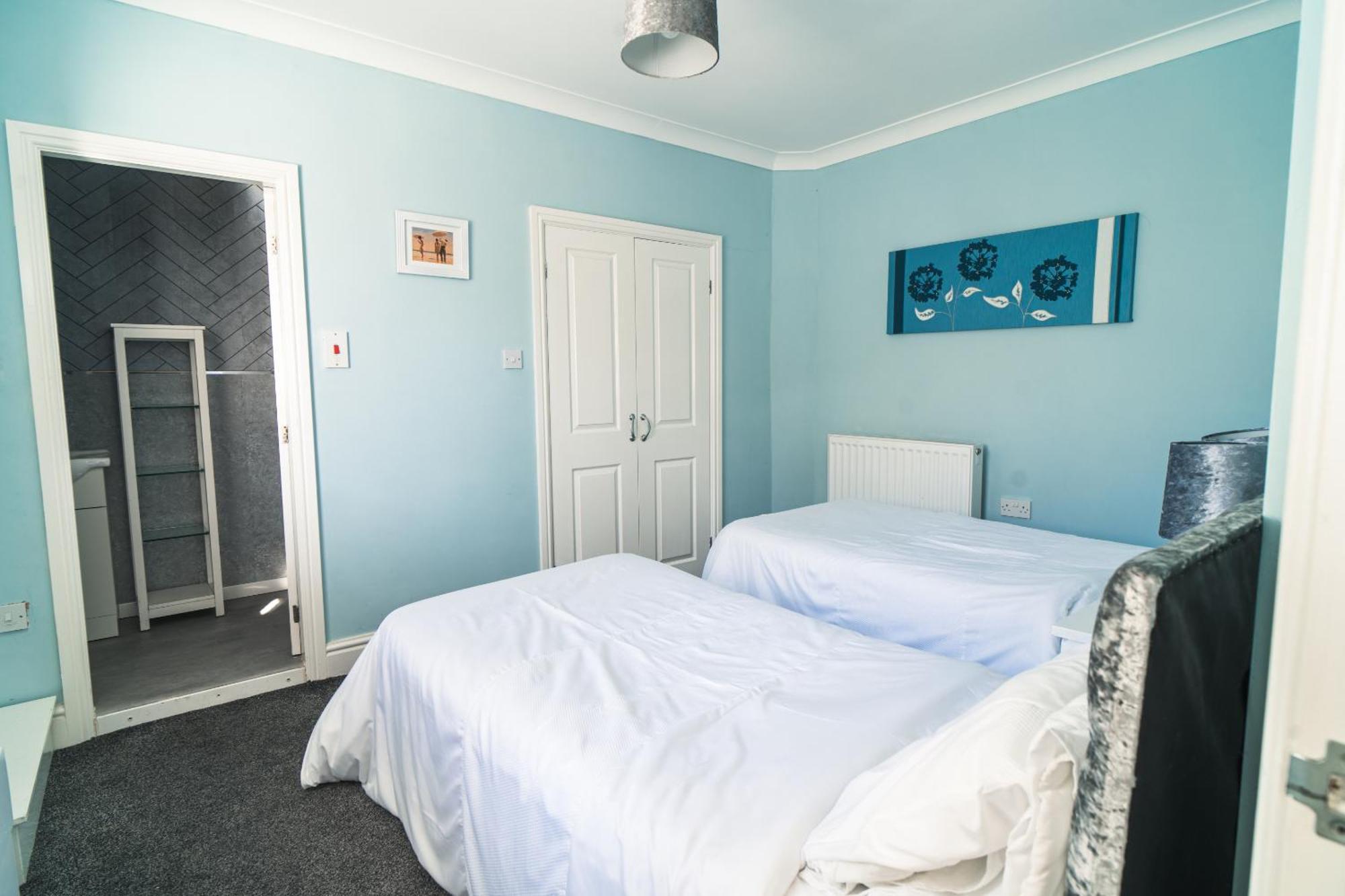 Beachmount Holiday Apartments コルウィン・ベイ エクステリア 写真