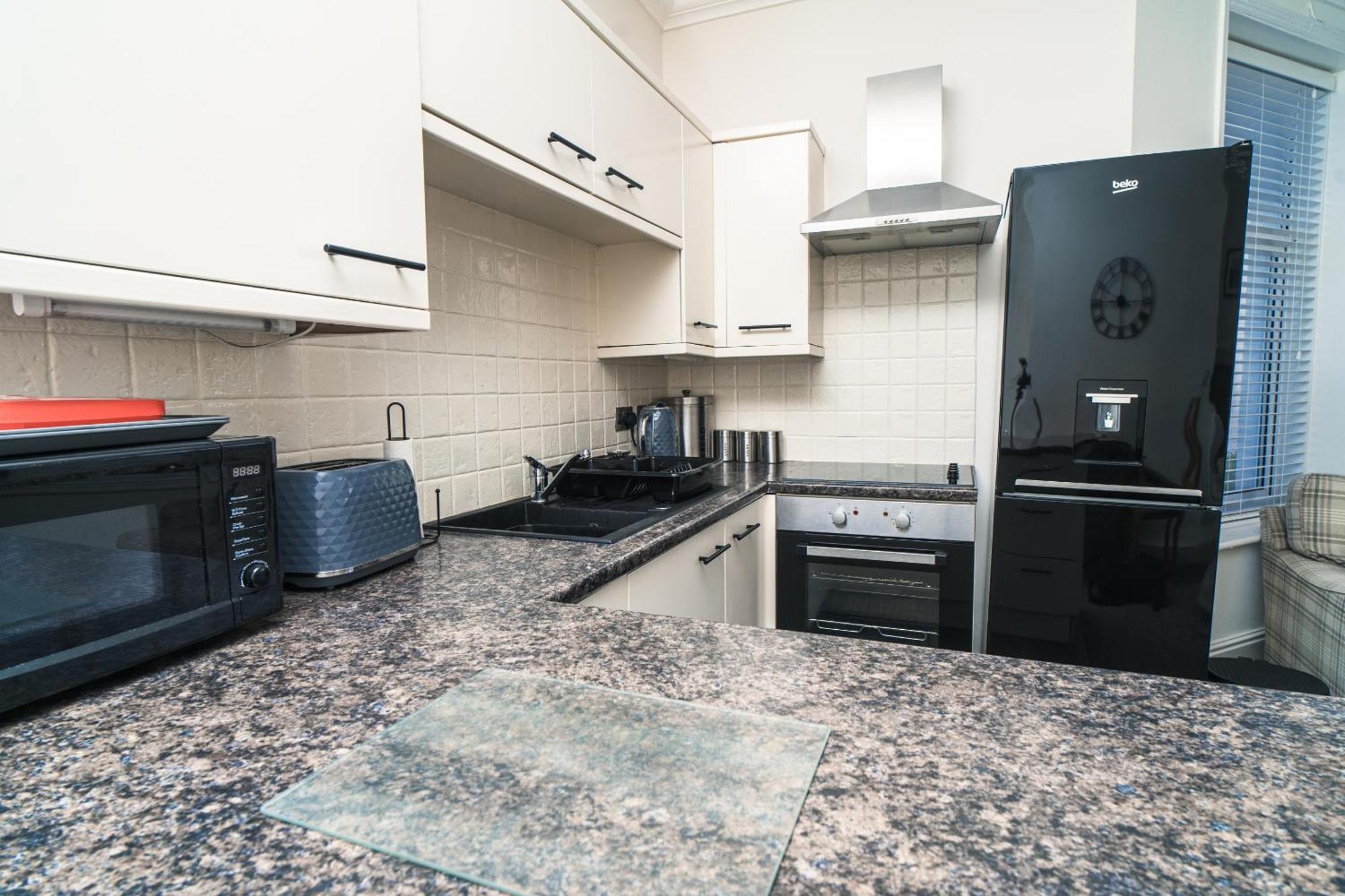 Beachmount Holiday Apartments コルウィン・ベイ エクステリア 写真