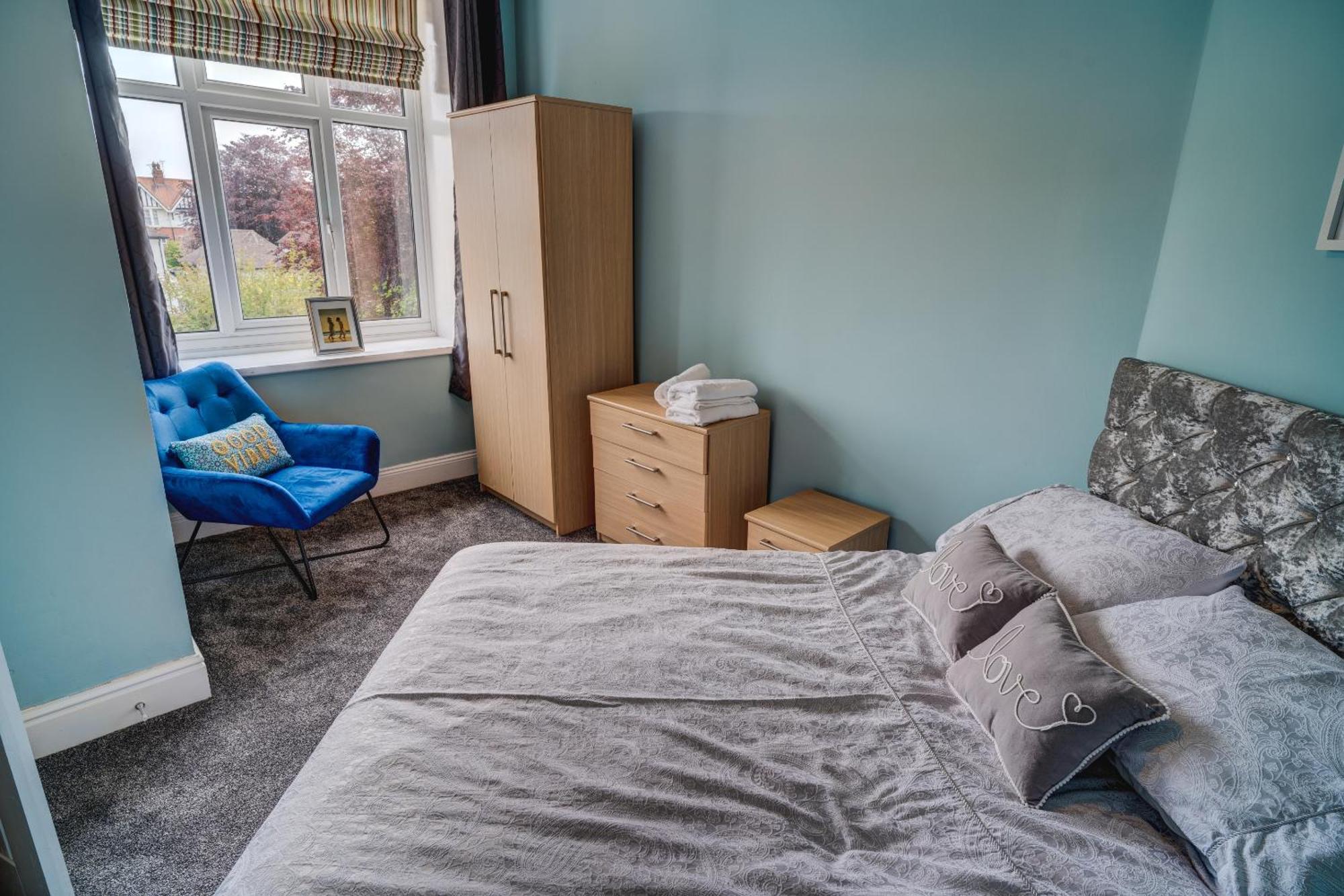 Beachmount Holiday Apartments コルウィン・ベイ エクステリア 写真